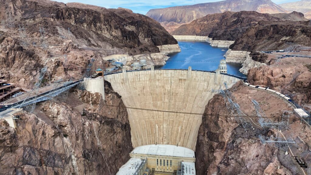 Best Places to Visit in Arizona - Hoover Dam